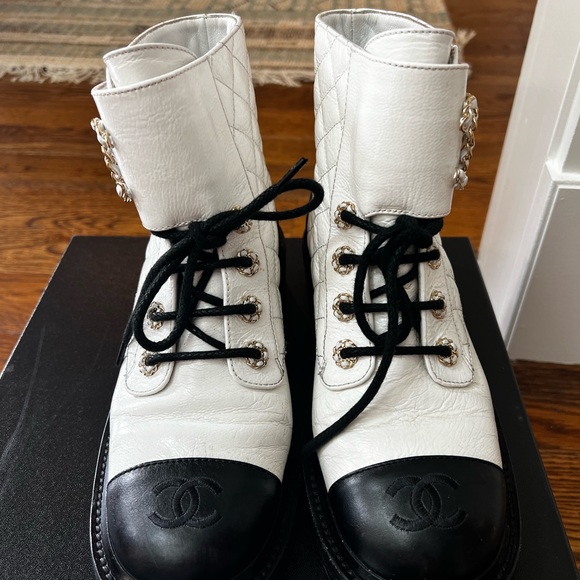 Chanel 20A combat boot 37 - Picture 2 of 7